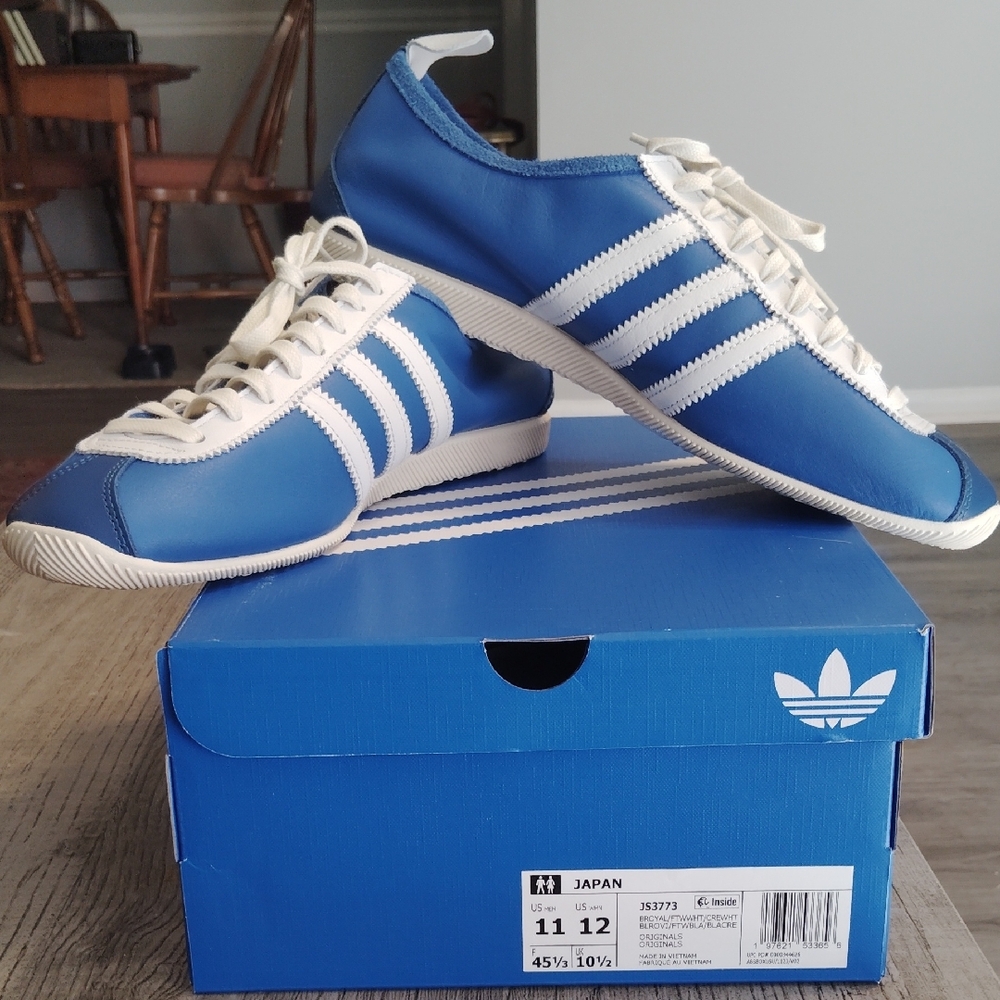 Adidas Men's Blue and White Sneakers - Picture 2 of 6